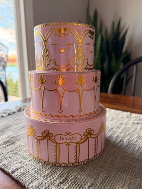 Benefit Cosmetics 2018 Gimme Some Sugar Pink & Gold Three-Tier Trinket Box Tin